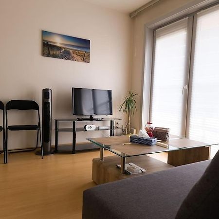 Cozy Studio With Pool Close To The Sea Oostende Exterior foto