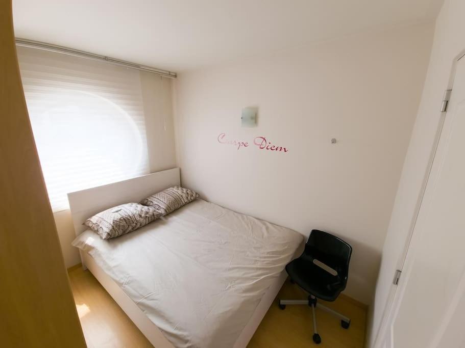 Cozy Studio With Pool Close To The Sea Oostende Exterior foto