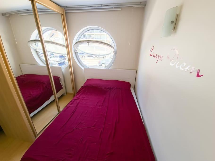 Cozy Studio With Pool Close To The Sea Oostende Exterior foto
